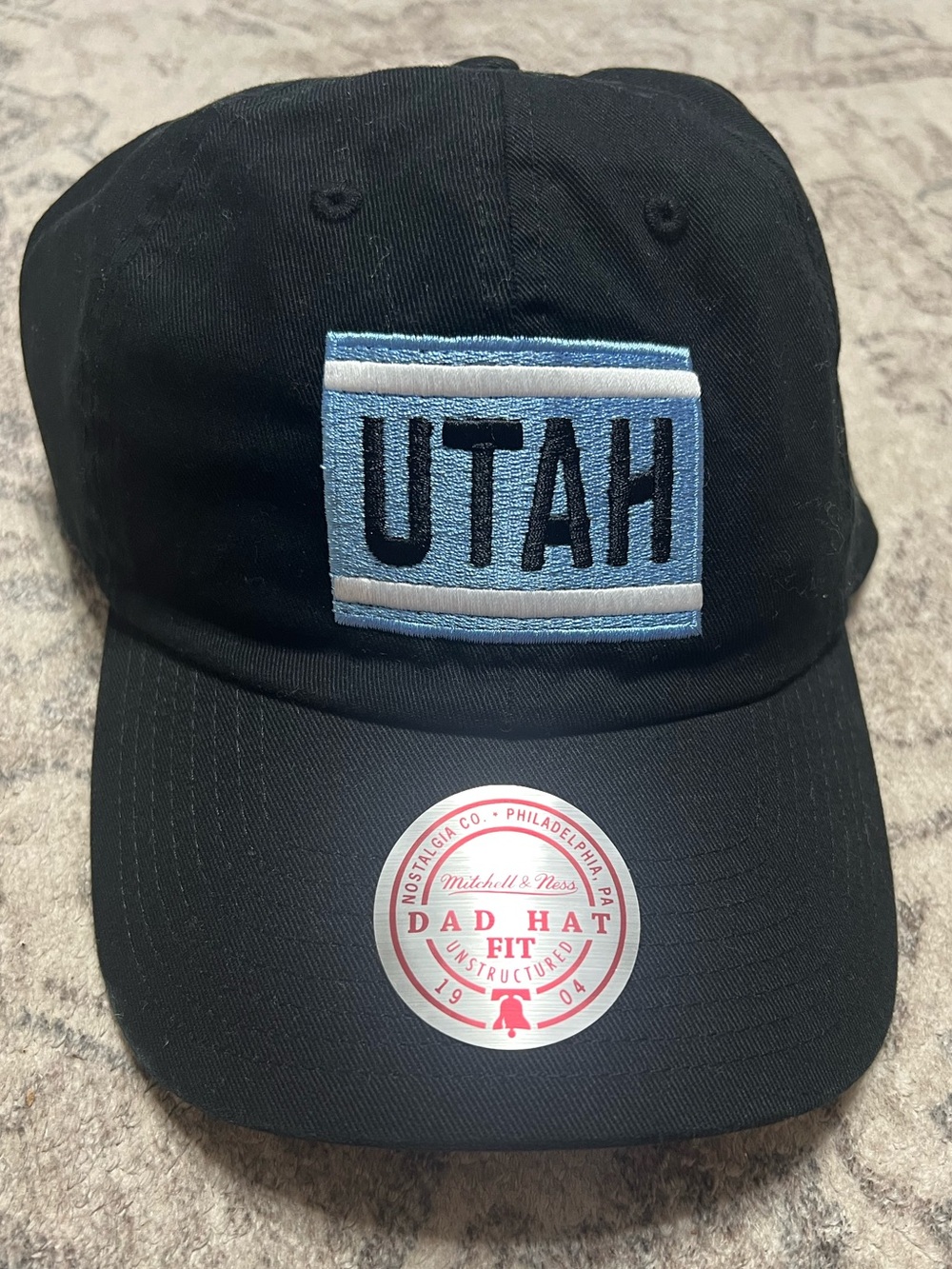 Mitchell & Ness Men's Utah Mammoths Black Basic 1904 Hat